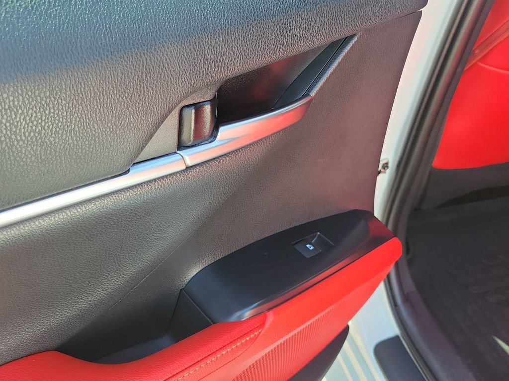 Used 2020 Toyota Camry XSE FWD image 15