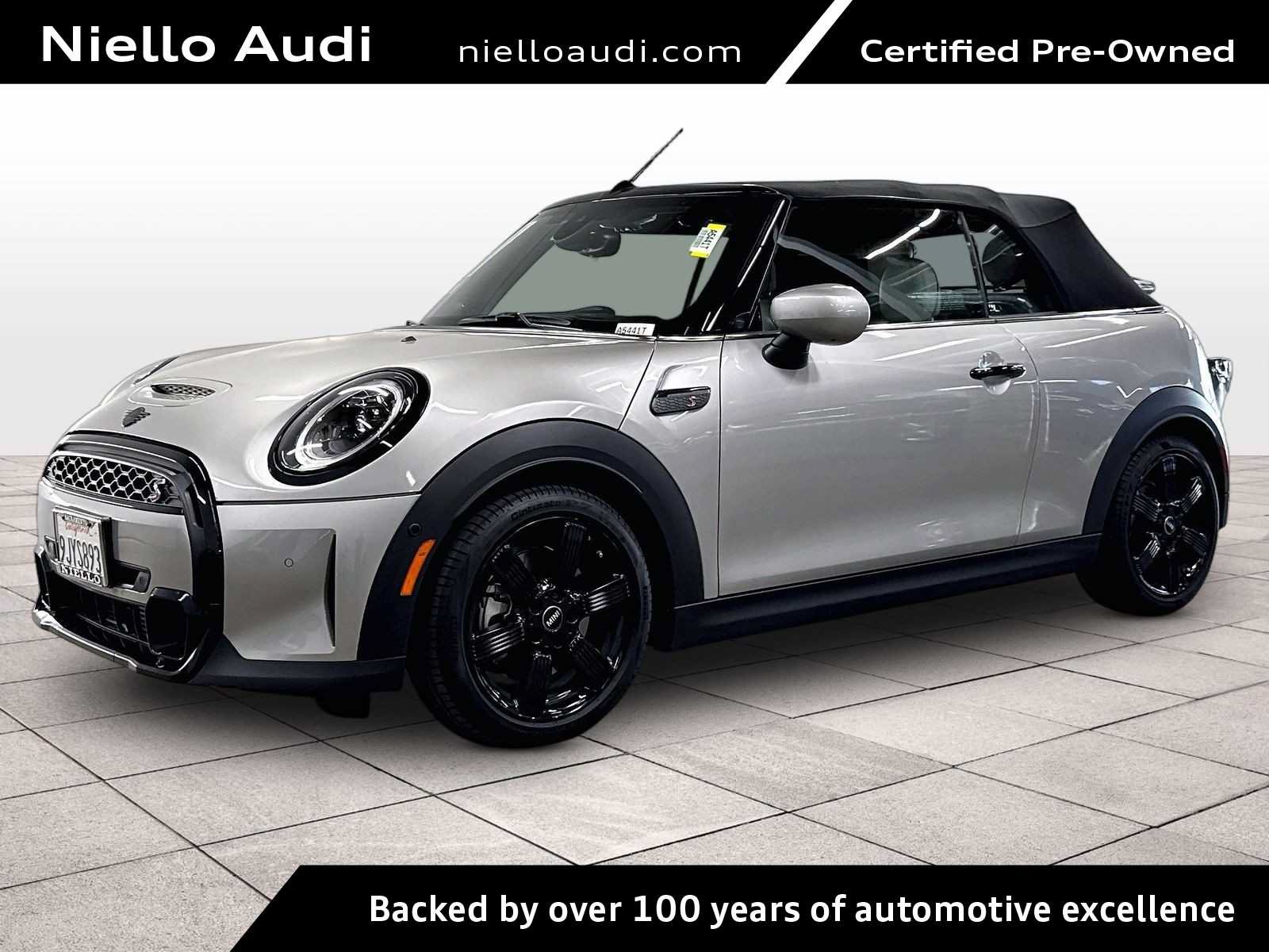 Used 2024 MINI Cooper S FWD image 1