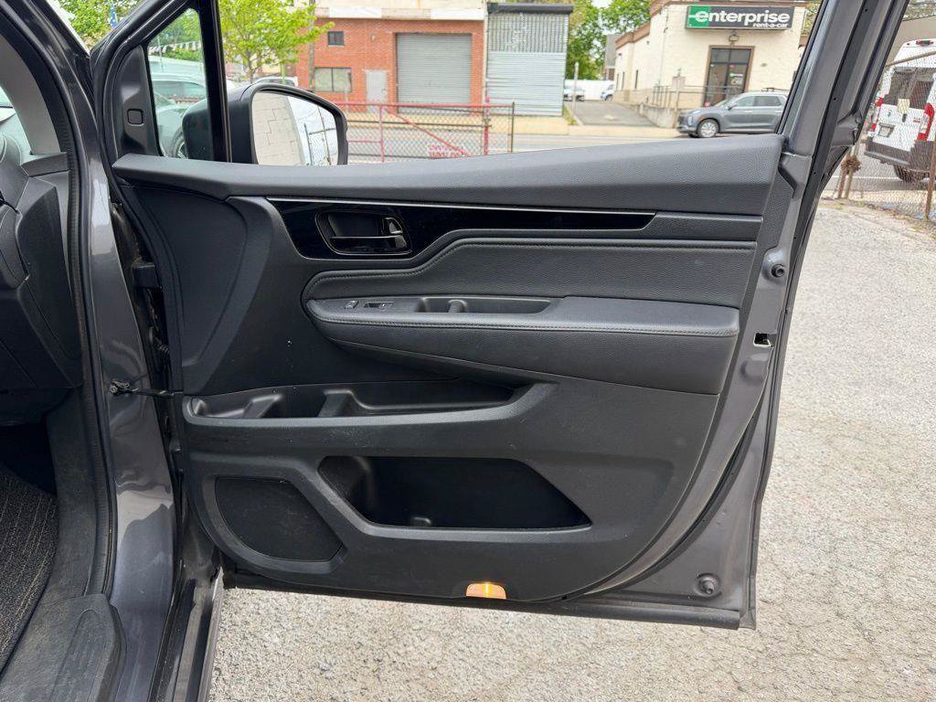 Used 2023 Honda Odyssey Touring image 15