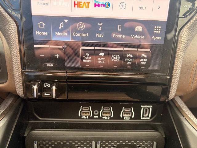 Used 2025 RAM 2500 Limited AWD/4WD image 22