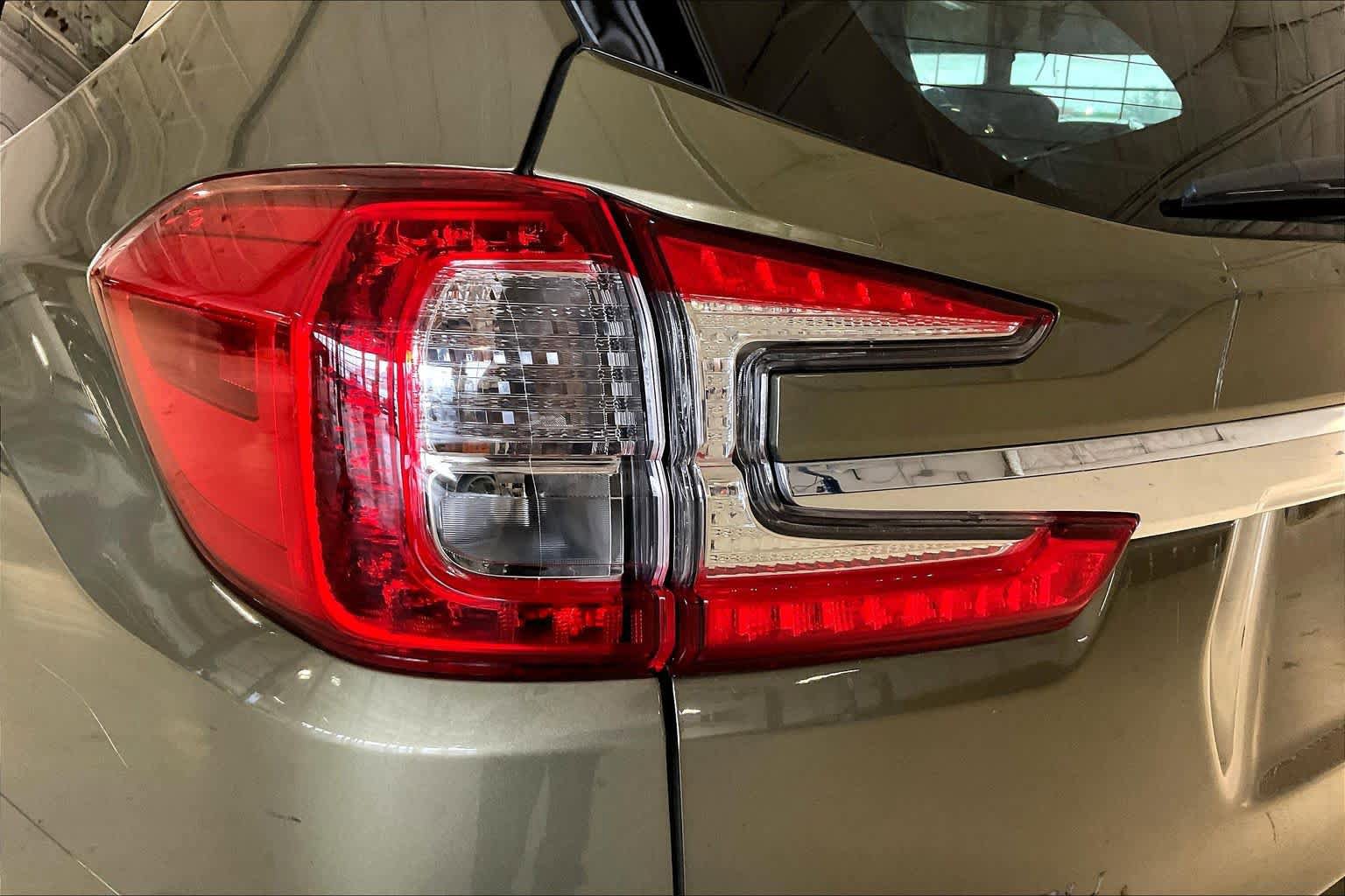 Used 2023 Subaru Ascent Premium w/ Convenience Package AWD/4WD image 26