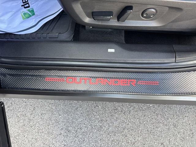 Used 2024 Mitsubishi Outlander SE Black Edition image 14