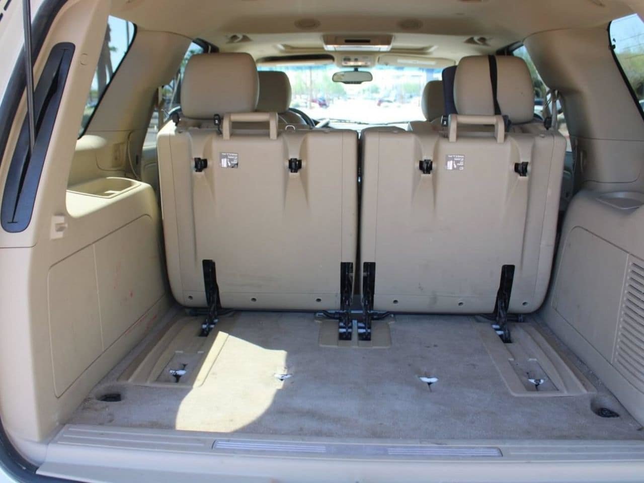Used 2013 Cadillac Escalade Premium AWD/4WD image 11