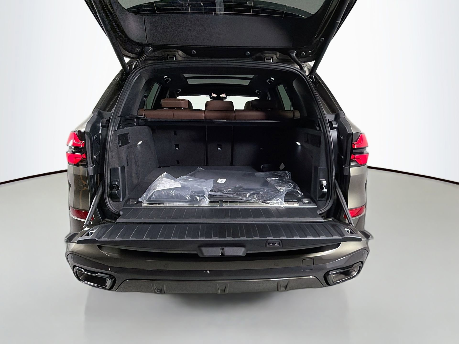 New 2026 BMW X5 xDrive50e w/ M Sport Package image 26