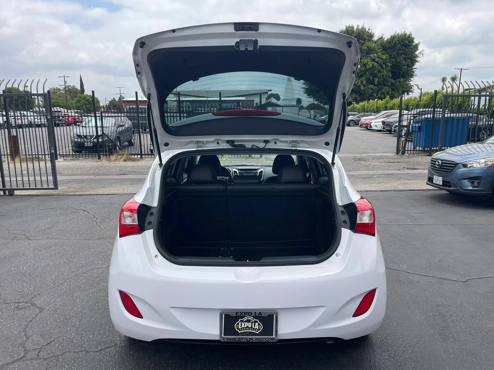 Used 2016 Hyundai Elantra GT w/ Option Group 03 FWD image 17