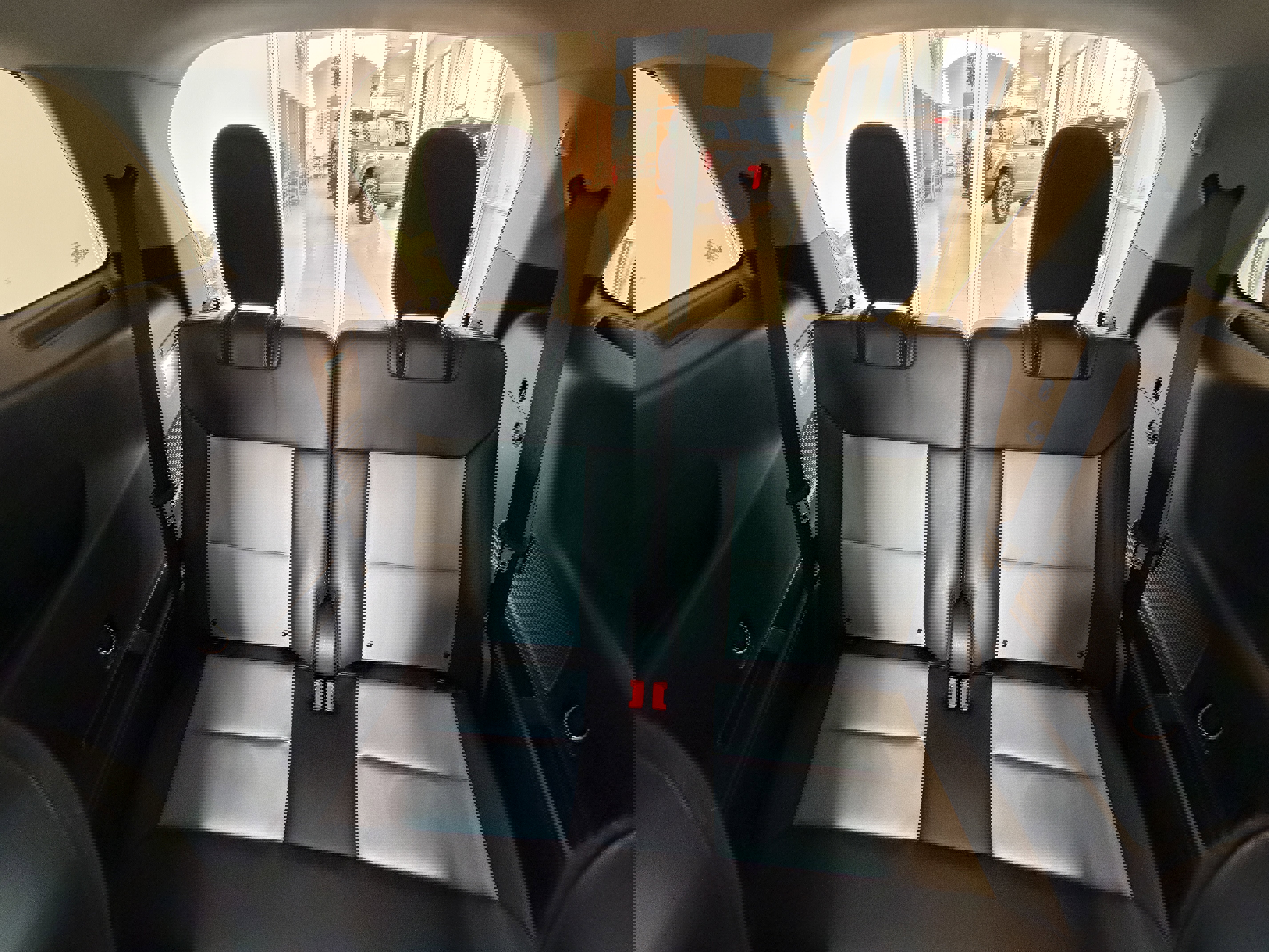 Used 2023 Ford Explorer XLT w/ Equipment Group 202A image 10