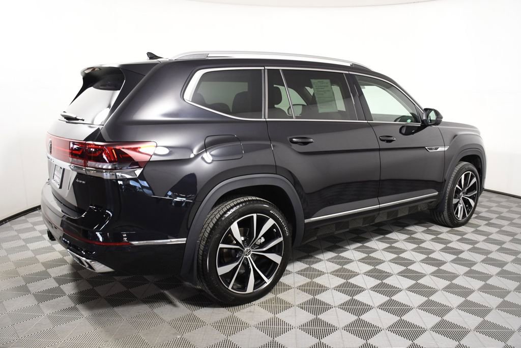 Used 2025 Volkswagen Atlas SEL Premium R-Line image 7