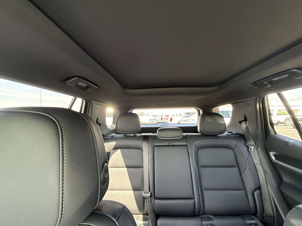 Certified 2025 GMC Terrain Elevation w/ Elevation Premium Package image 28