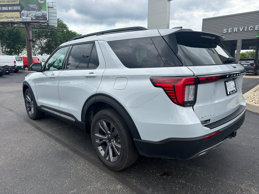 Used 2025 Ford Explorer Active w/ Active Comfort Package AWD/4WD image 8