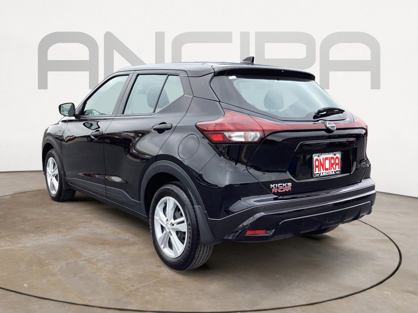 Used 2024 Nissan Kicks S FWD image 9