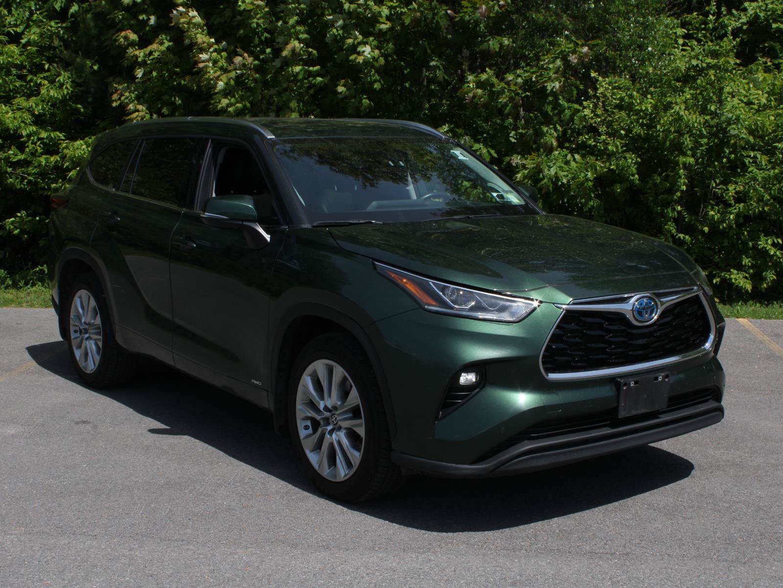 Used 2023 Toyota Highlander Limited AWD/4WD image 3