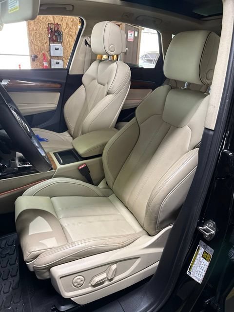 Used 2022 Audi Q5 2.0T Prestige w/ Prestige Package AWD/4WD image 5