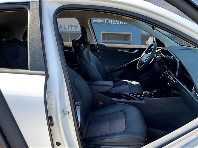 Used 2024 Kia Niro Wind FWD image 32