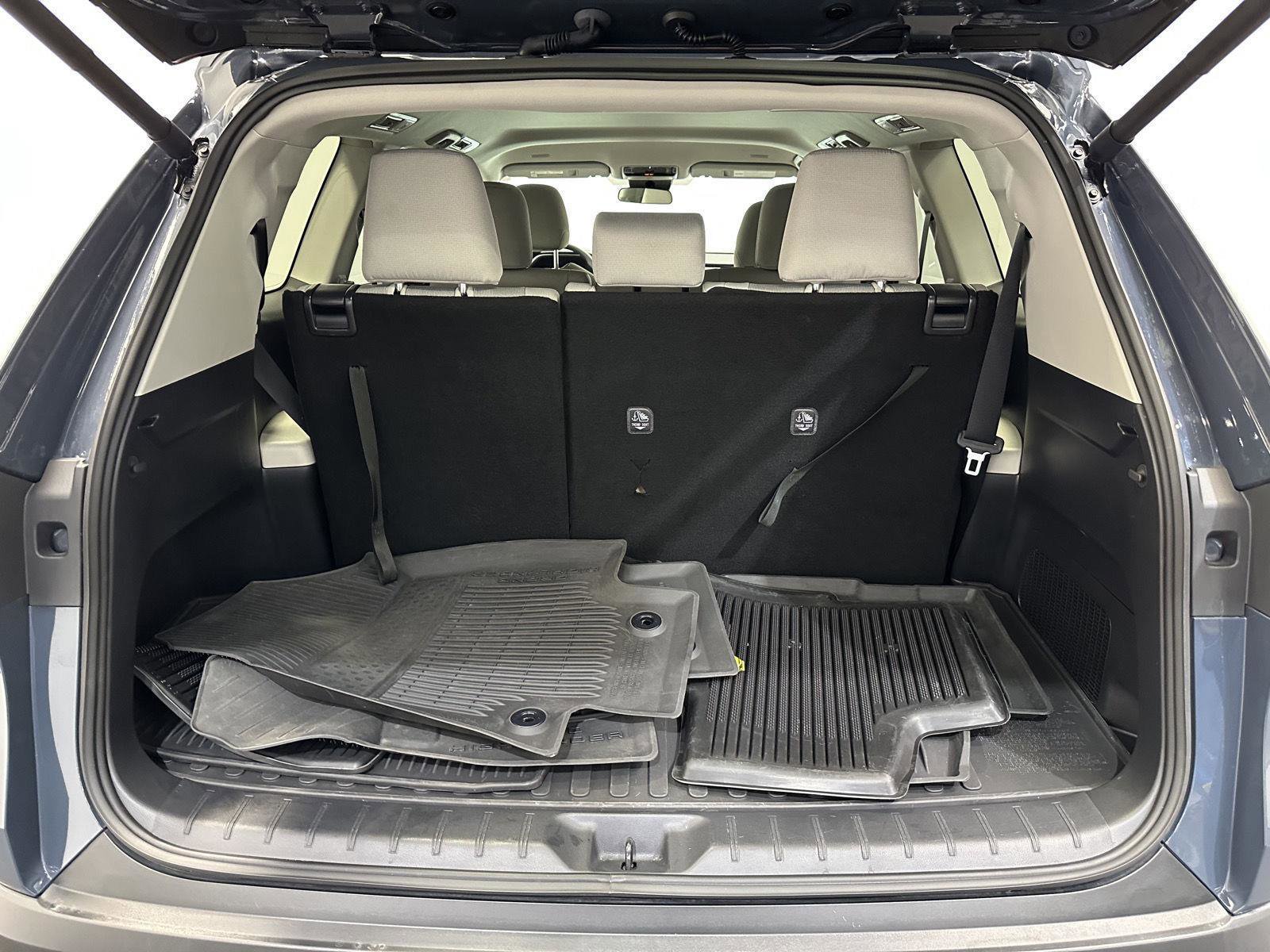 Used 2025 Toyota Grand Highlander AWD image 29