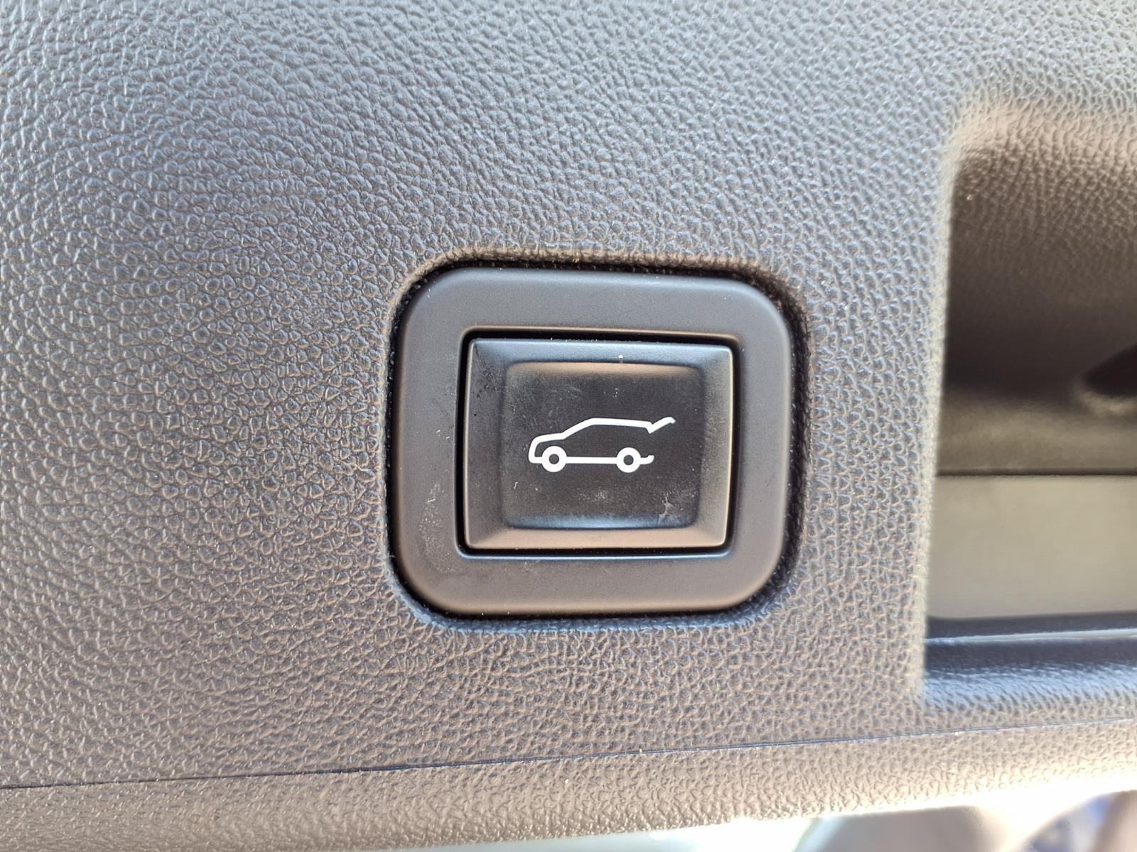 Used 2022 Chevrolet Equinox LT FWD image 26