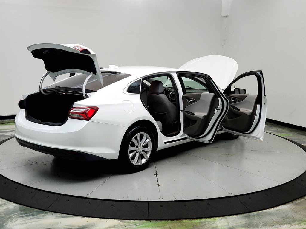 Used 2020 Chevrolet Malibu LT FWD image 11