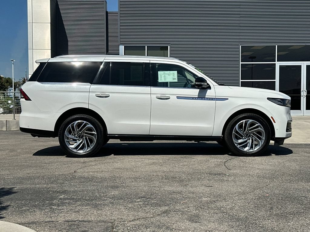Certified 2025 Lincoln Navigator Reserve AWD/4WD video 2