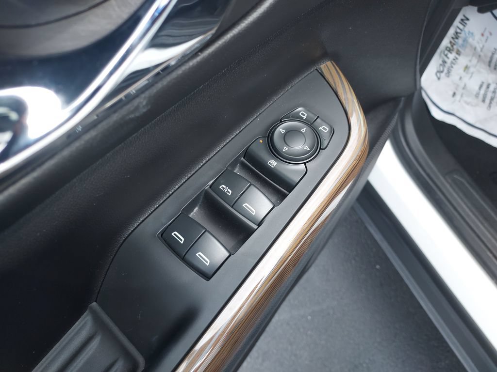 Used 2023 GMC Acadia SLE FWD image 11