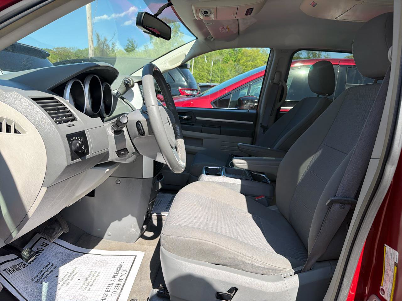 Used 2008 Dodge Grand Caravan SXT w/ Entertainment Group 2 FWD image 15