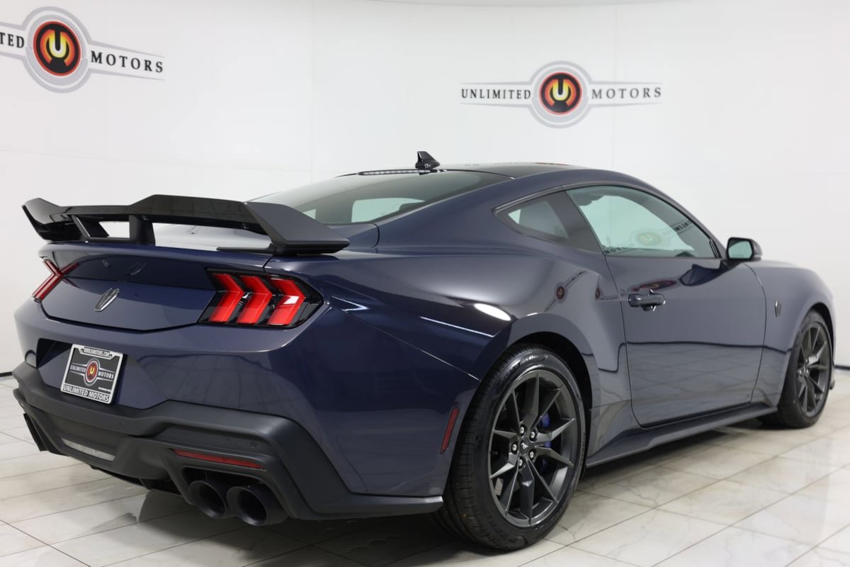 Used 2024 Ford Mustang Dark Horse RWD image 3