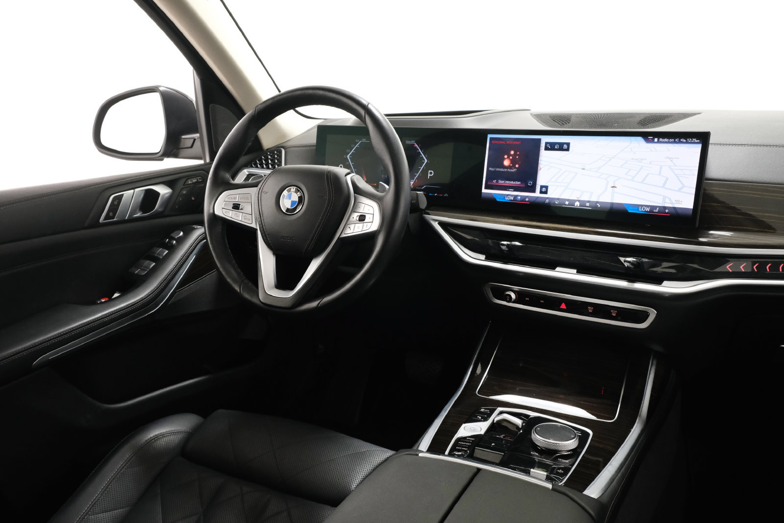 Used 2024 BMW X7 xDrive40i AWD/4WD image 9