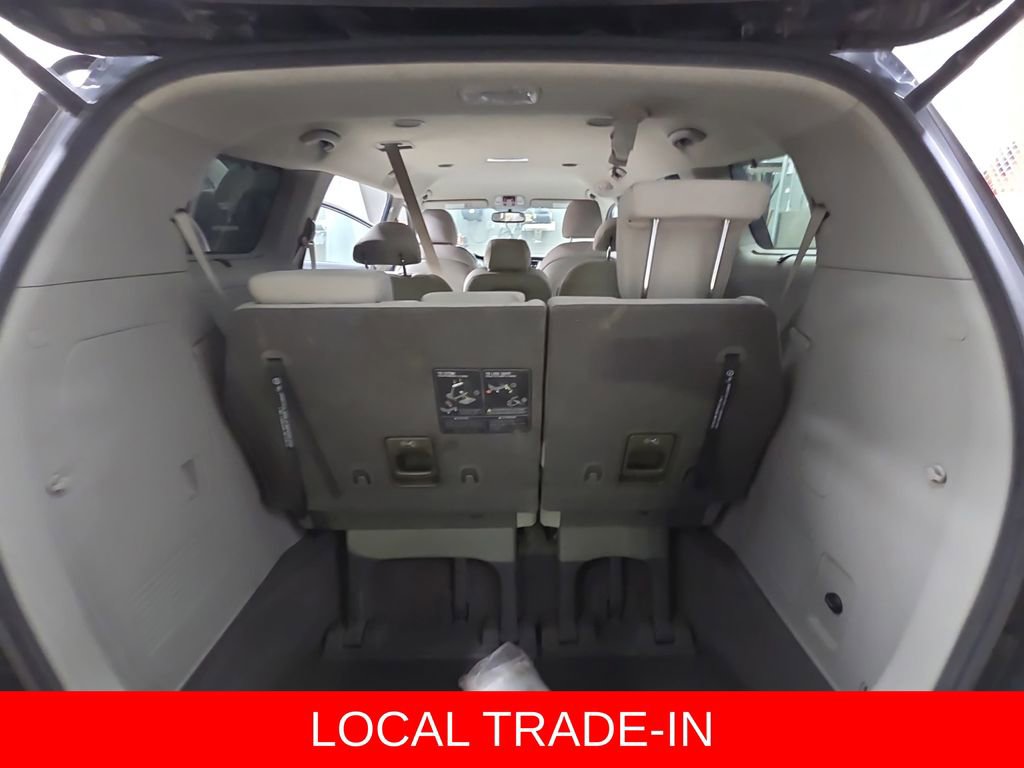 Used 2019 Kia Sedona LX image 14