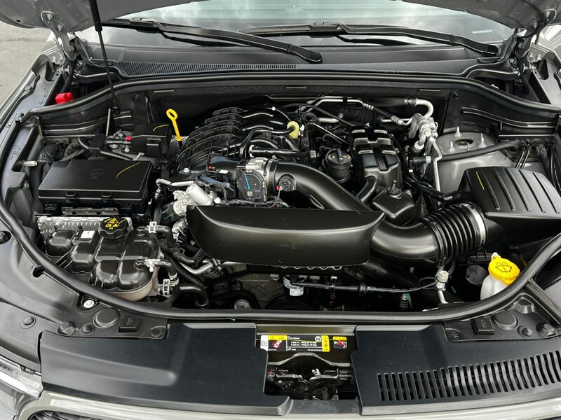 Used 2025 Dodge Durango GT AWD/4WD image 42