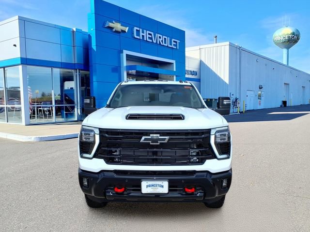 New 2026 Chevrolet Silverado 3500 LT image 9