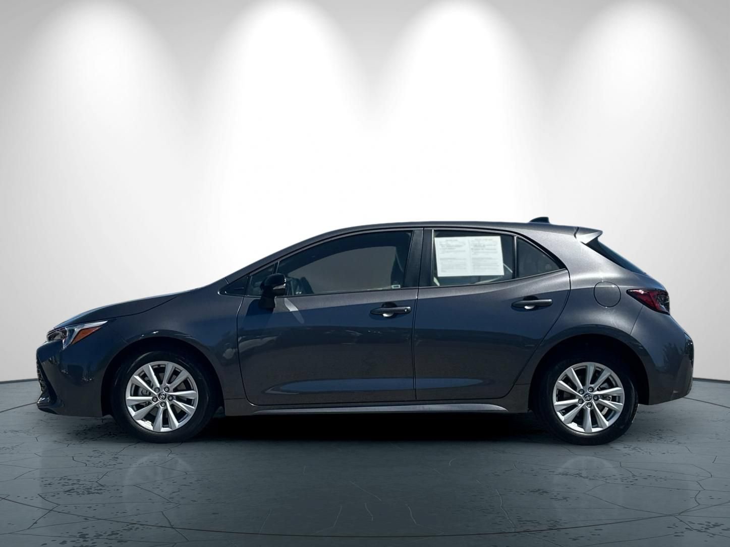 Used 2026 Toyota Corolla SE FWD image 7
