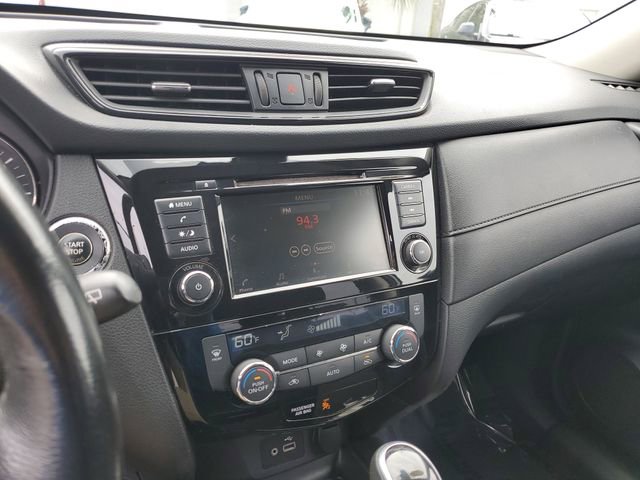 Used 2019 Nissan Rogue SV image 26