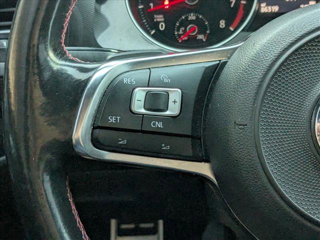 Used 2017 Volkswagen GTI Sport image 4