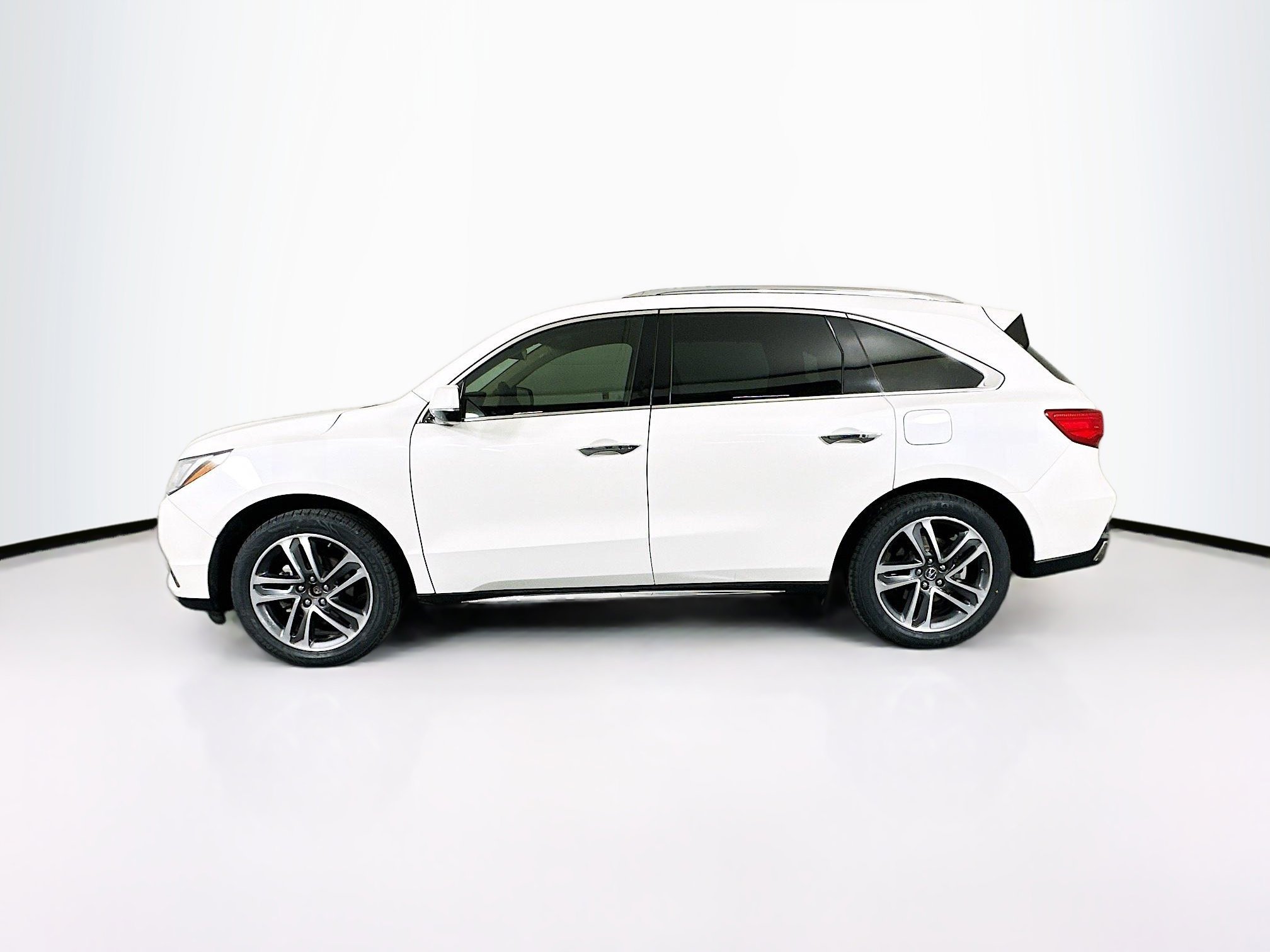 Used 2017 Acura MDX FWD w/ Advance Package image 4