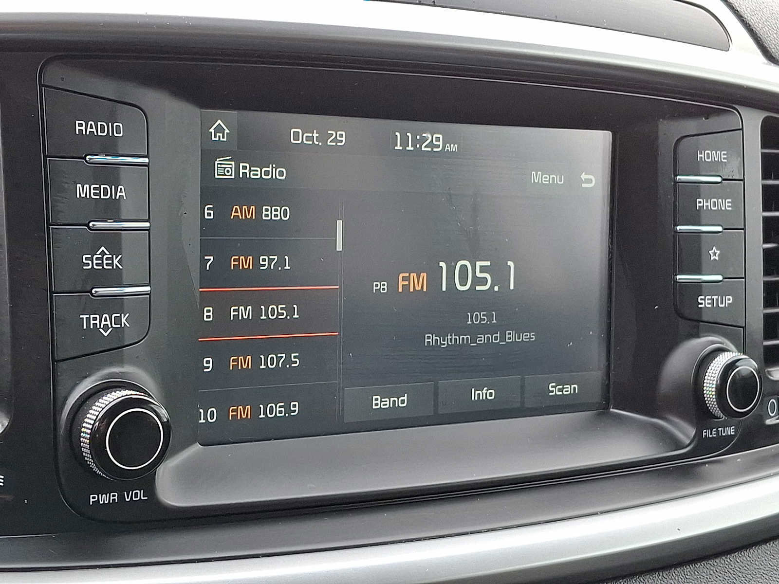 Used 2019 Kia Sorento S image 16