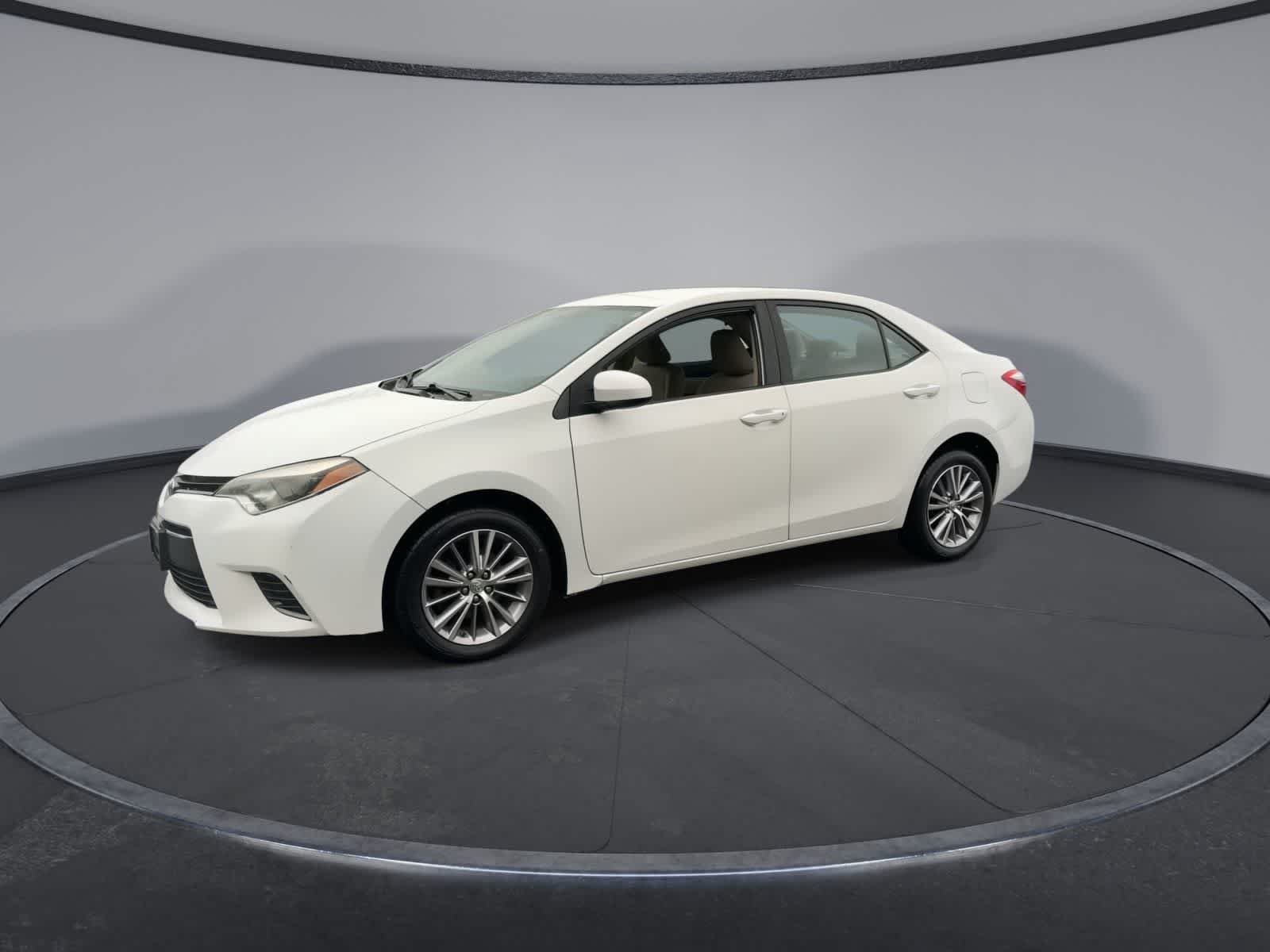 Used 2015 Toyota Corolla LE FWD image 4