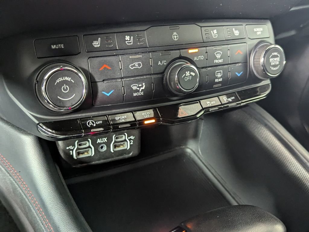 Used 2024 Dodge Durango GT image 21