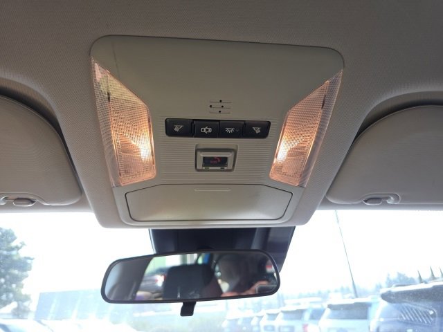 Used 2020 Toyota RAV4 LE w/ Carpet Mat Package image 21