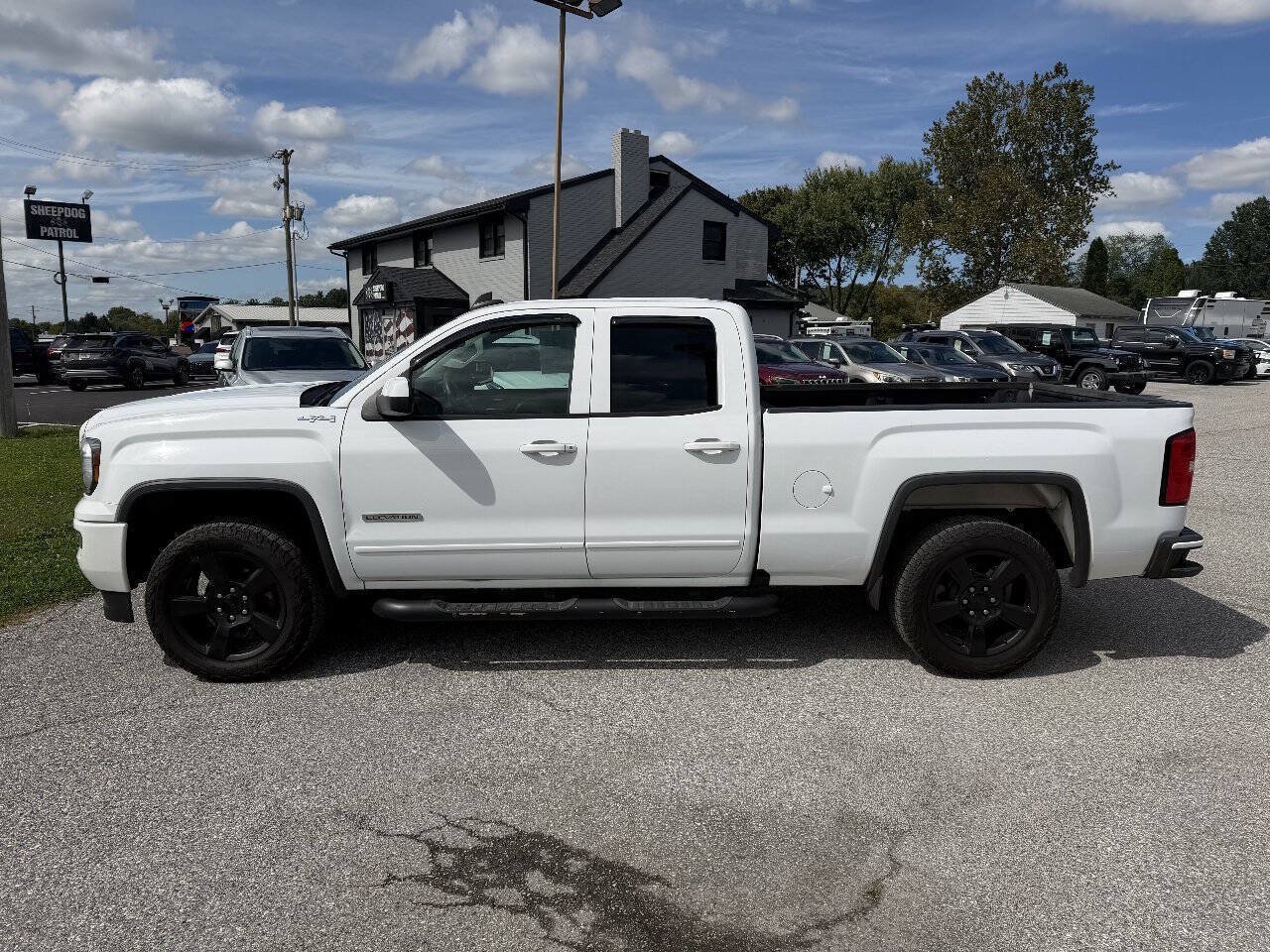 Used 2017 GMC Sierra 1500 4x4 Double Cab w/ Elevation Edition image 4