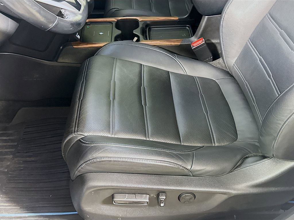 Used 2022 Honda CR-V Touring image 18
