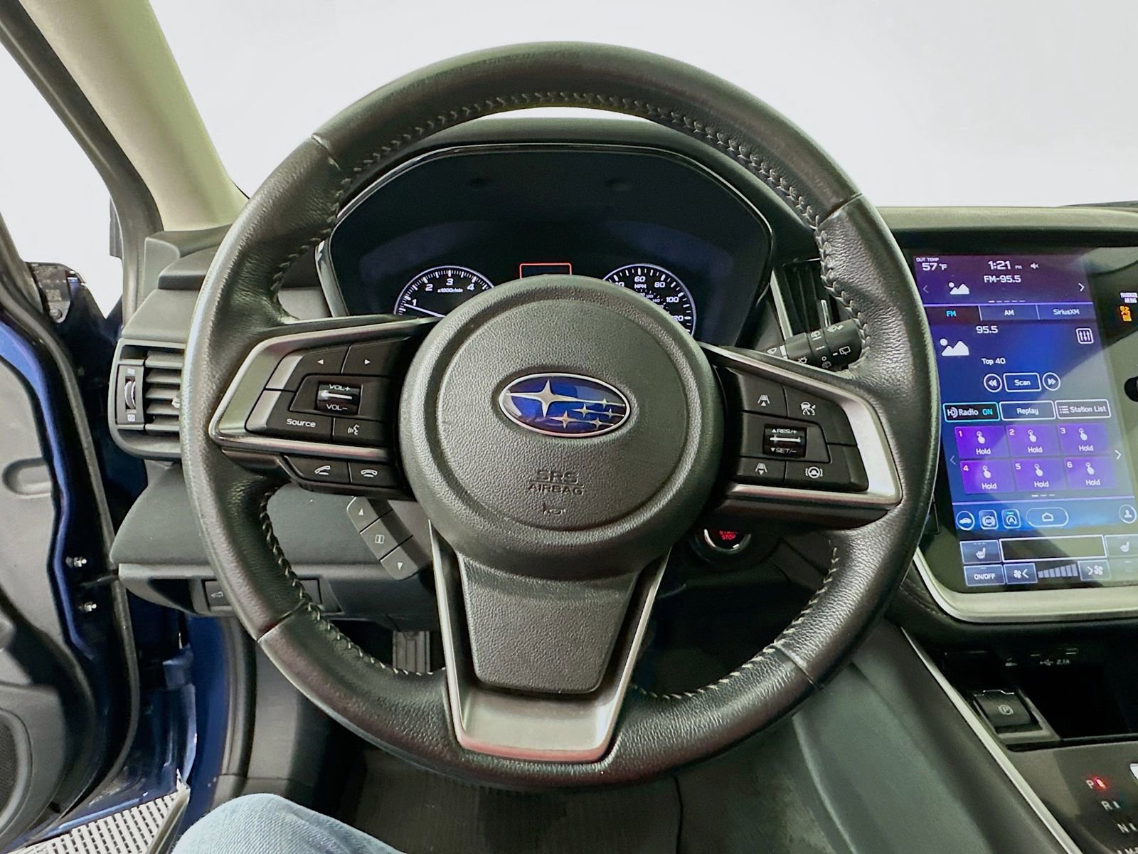 Used 2020 Subaru Outback Premium AWD/4WD image 13