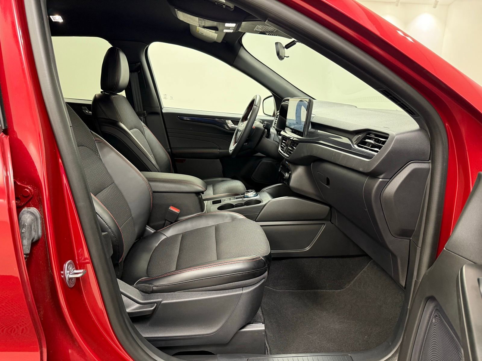 New 2024 Ford Escape ST-Line w/ Tech Pack #1 image 23