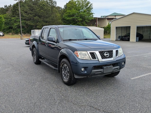 Used 2015 Nissan Frontier PRO-4X AWD/4WD image 3