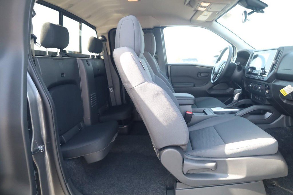 New 2026 Nissan Frontier S image 21