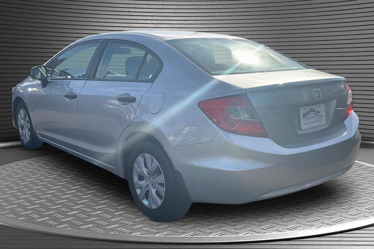 Used 2012 Honda Civic DX image 4