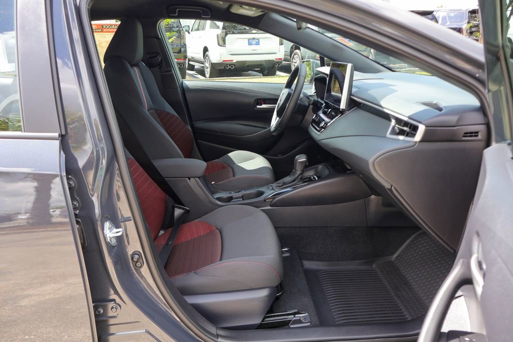 Used 2026 Toyota Corolla SE w/ SE Package FWD image 9