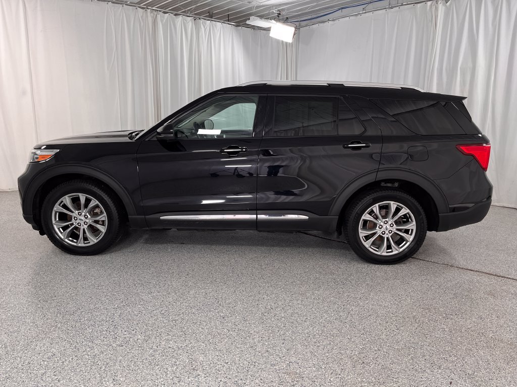 Used 2022 Ford Explorer Limited w/ Equipment Group 301A AWD/4WD image 10