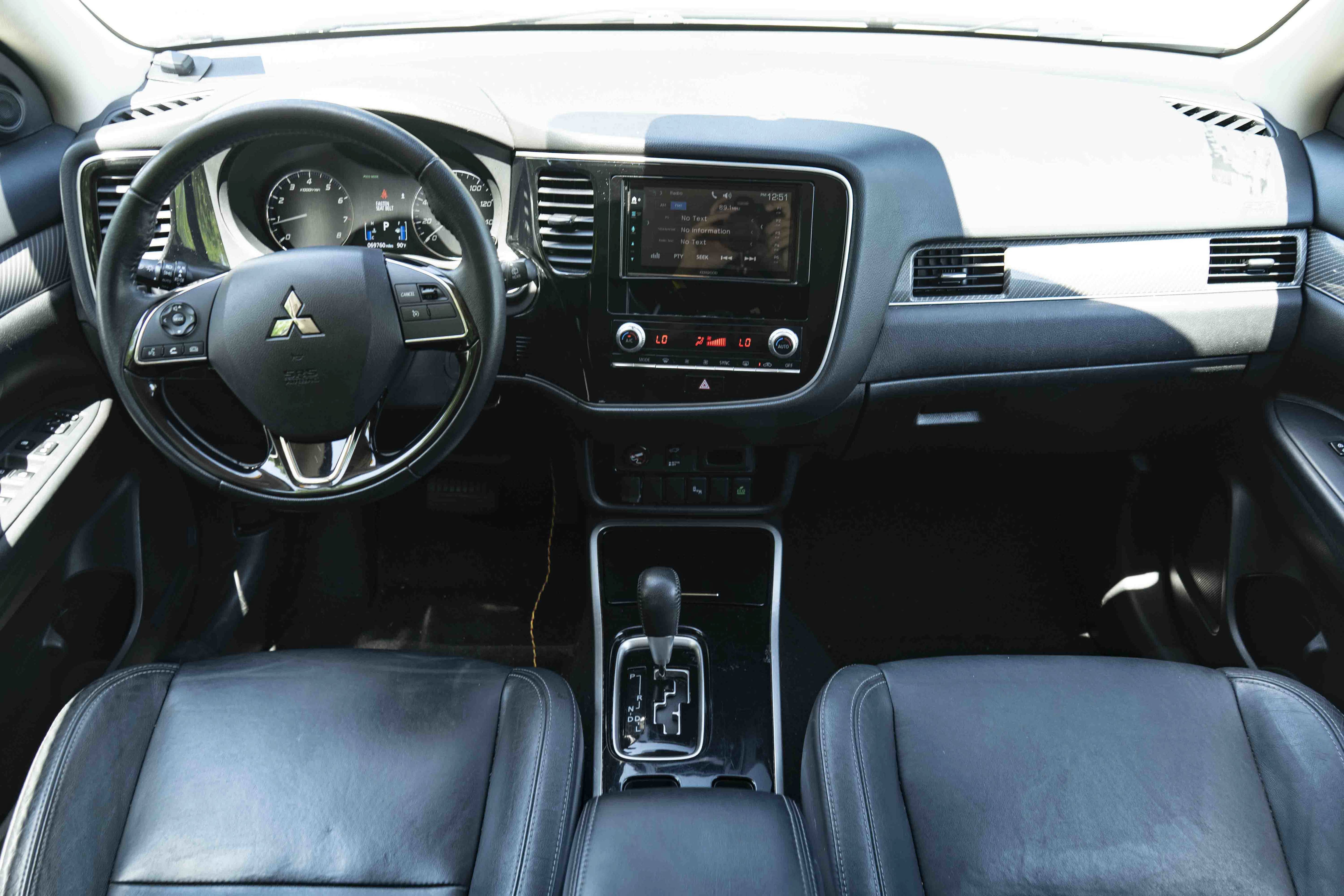 Used 2020 Mitsubishi Outlander SEL FWD image 26