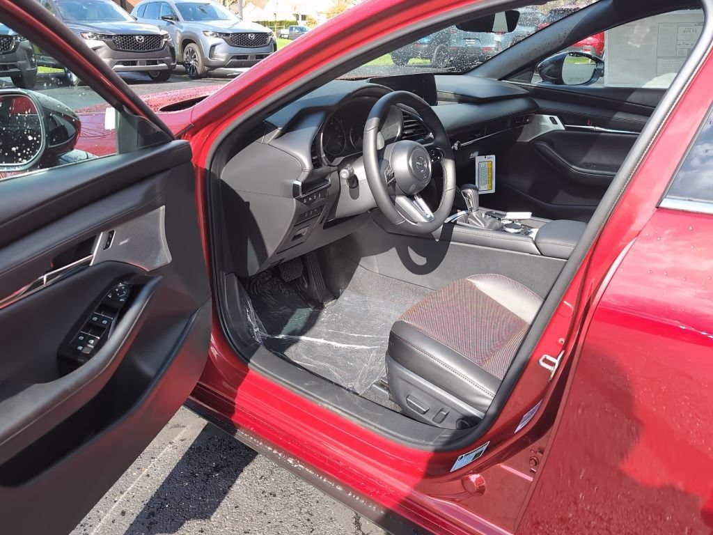 New 2026 MAZDA MAZDA3 Hatchback w/Premium Plus Pkg AWD/4WD image 14