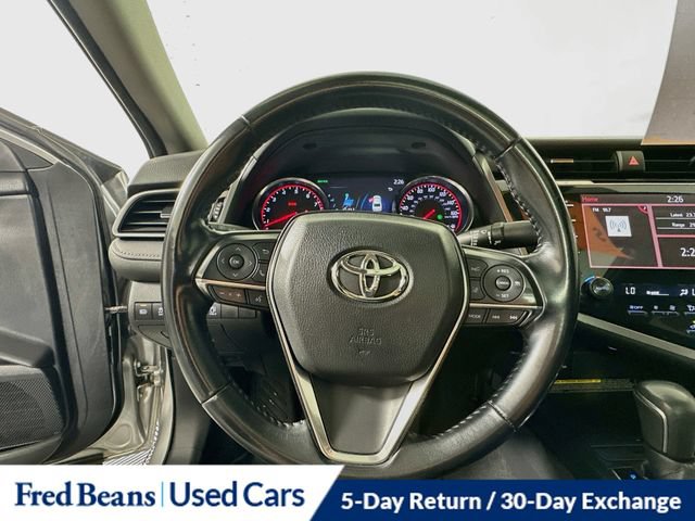 Used 2019 Toyota Camry XSE FWD image 16