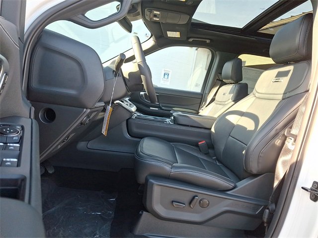 New 2025 Ford Expedition Max Platinum w/ Stealth Appearance Package image 9