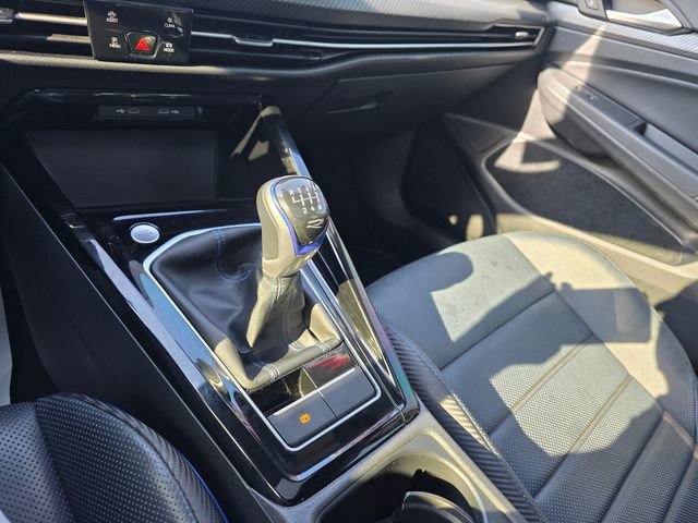 Used 2023 Volkswagen Golf R image 20